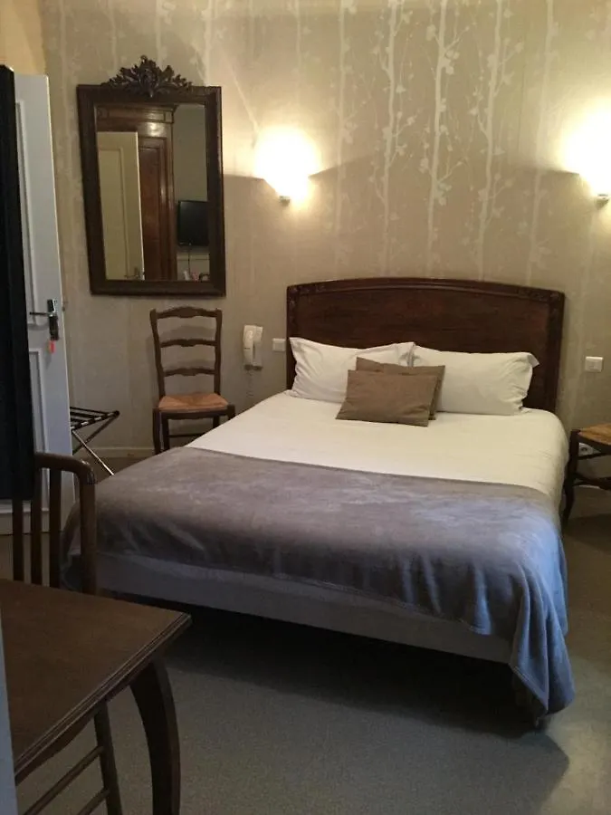 **  Hotel Pont Napoleon Moissac Frankreich